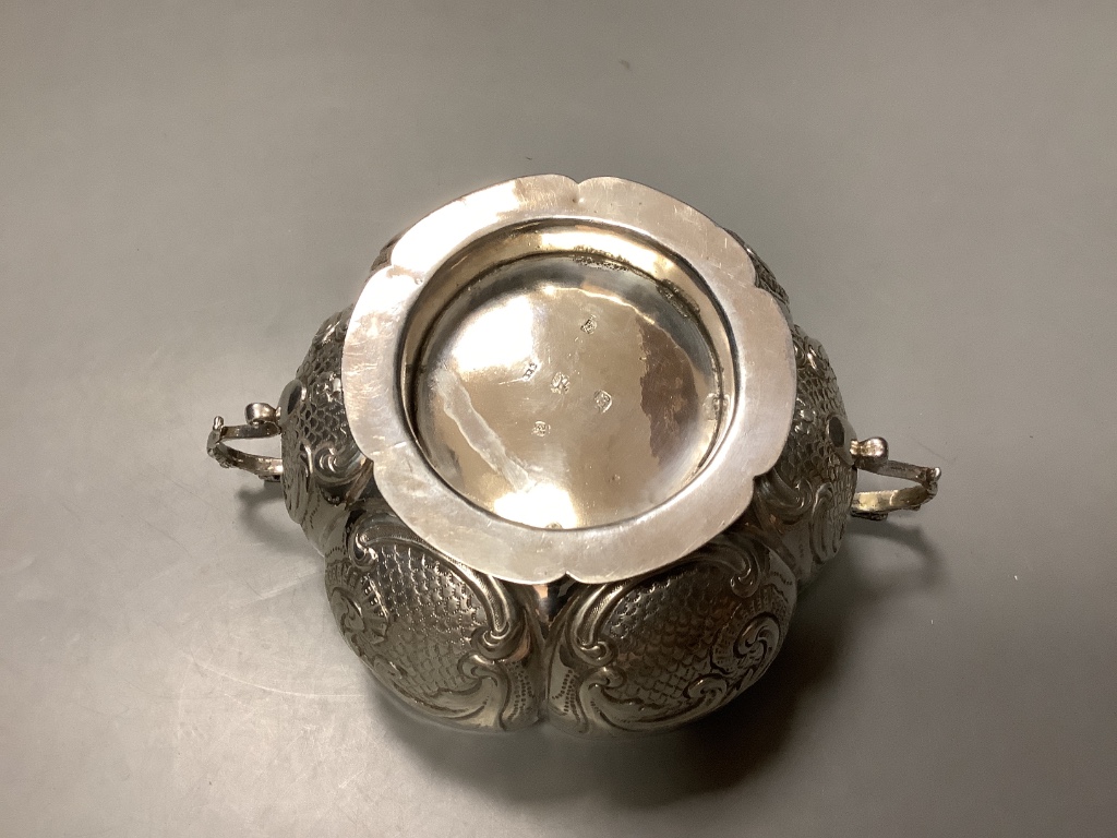 A late 19th century Hanau lobed silver two handled bowl, import marks for London, 1895, diameter 12.8cm, 7oz.